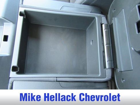New 2026 Chevrolet Silverado 1500 Custom Trail Boss w/ LPO, Dark Essentials Package AWD/4WD image 19