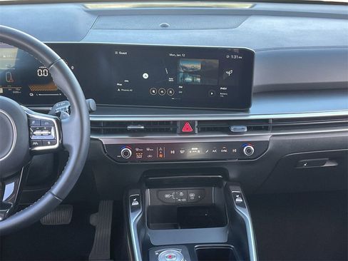 Certified 2025 Kia Sorento EX image 14