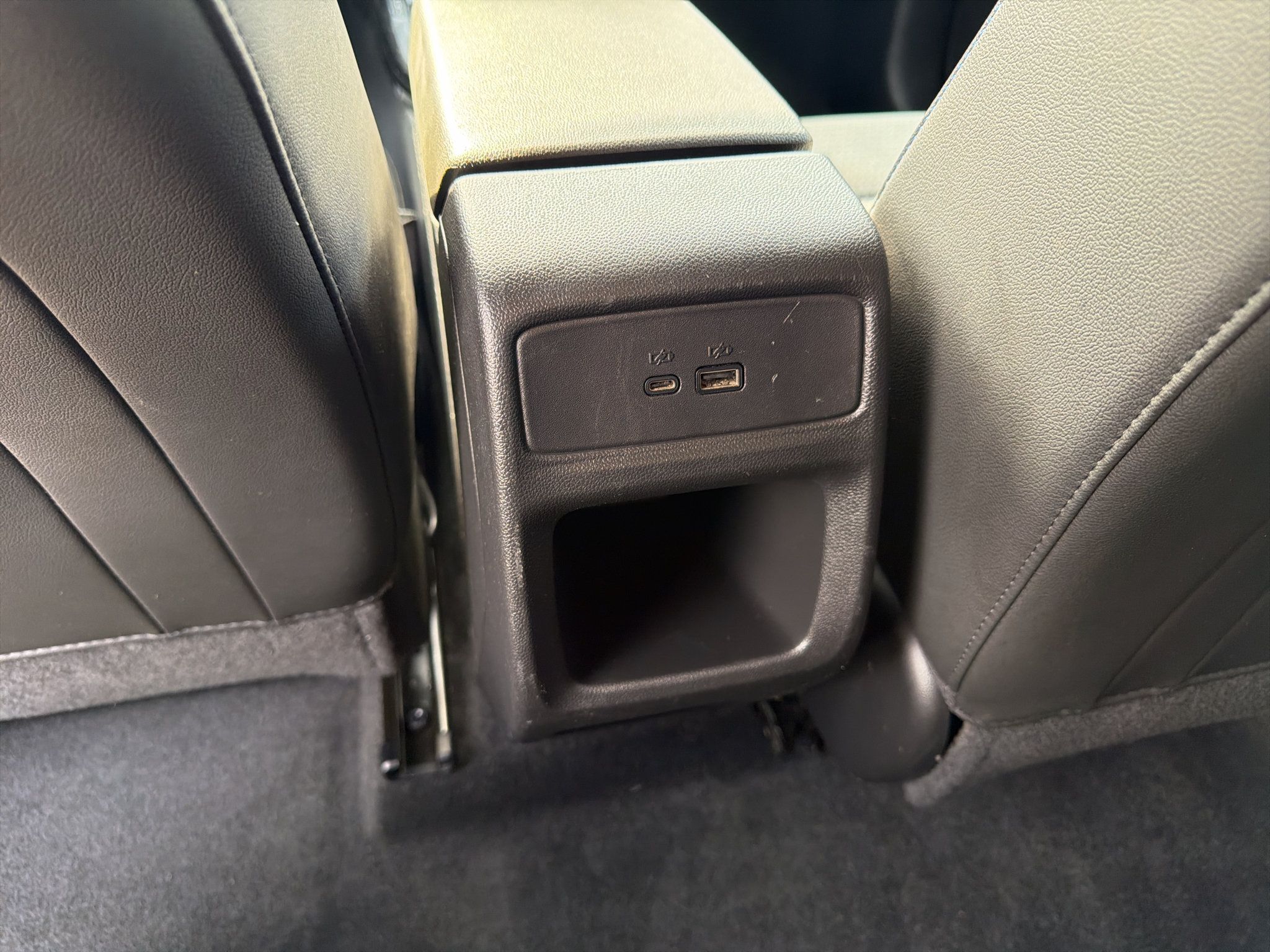 Used 2024 Chevrolet Trax LT FWD image 25