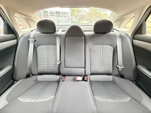 Used 2025 Kia K5 LXS image 36