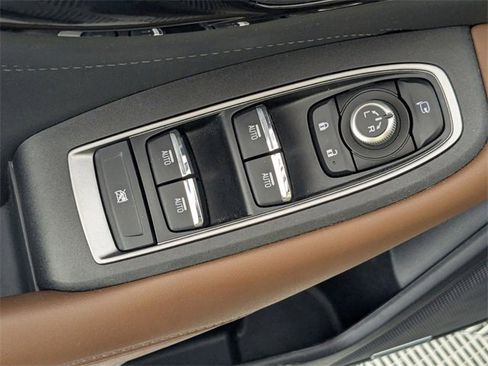 Used 2024 Subaru Outback Touring image 12