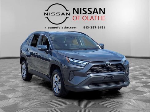 Used 2025 Toyota RAV4 XLE AWD/4WD image 31