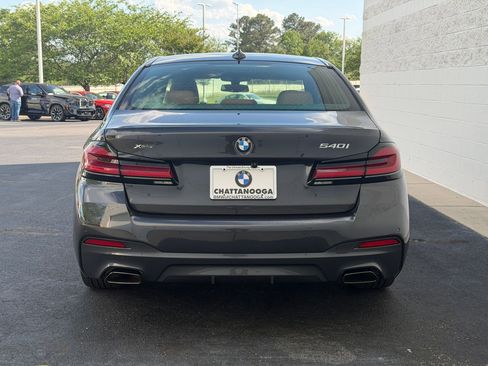 Used 2021 BMW 540i xDrive w/ M Sport Package image 10