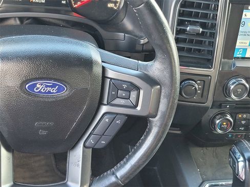 Used 2018 Ford F150 Lariat image 13