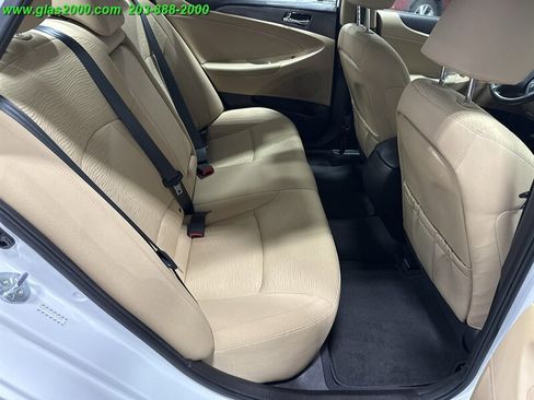 Used 2015 Hyundai Sonata Hybrid image 10