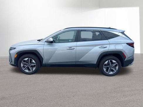 Used 2025 Hyundai Tucson SEL image 3
