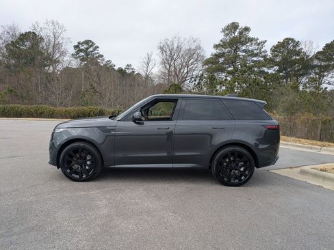New 2026 Land Rover Range Rover Sport Dynamic SE image 7