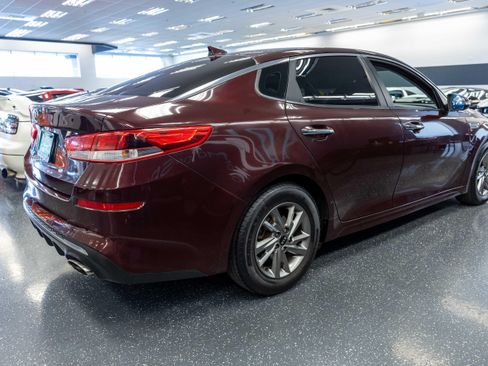 Used 2019 Kia Optima LX FWD image 5