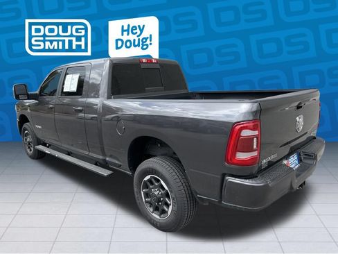 Used 2023 RAM 2500 Laramie AWD/4WD image 4
