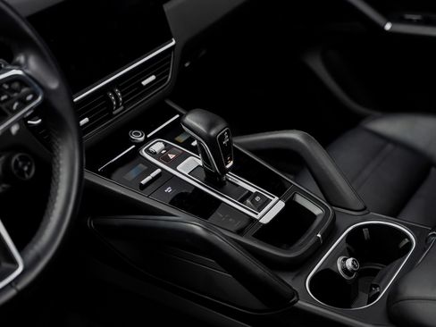 Used 2019 Porsche Cayenne E-Hybrid AWD/4WD image 59