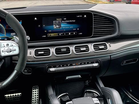 Used 2023 Mercedes-Benz GLS 63 AMG 4MATIC image 6