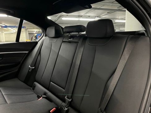 Used 2017 BMW 330i xDrive Sedan AWD/4WD image 21