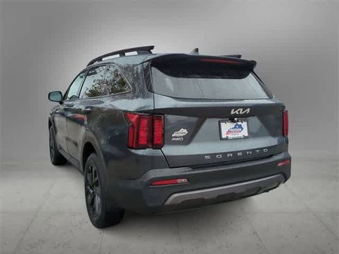 Used 2022 Kia Sorento S image 6