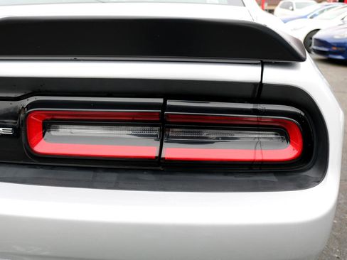 Used 2023 Dodge Challenger R/T image 10