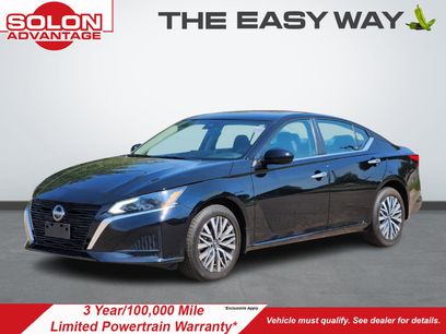 Used 2023 Nissan Altima 2.5 SV w/ SV Premium Package