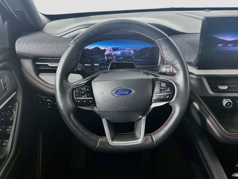 Used 2025 Ford Explorer ST-Line w/ ST-Line Street Pack AWD/4WD image 18