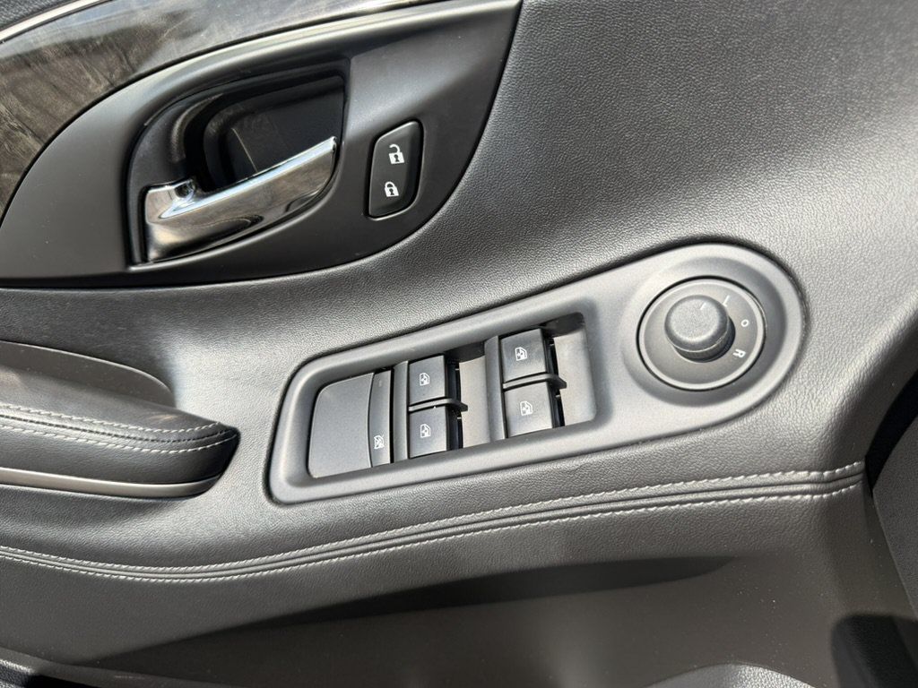 Used 2016 Buick LaCrosse FWD image 28