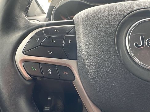 Used 2021 Jeep Grand Cherokee Laredo X AWD/4WD image 27