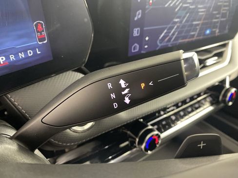 New 2026 Chevrolet Equinox LT w/ Convenience Package II image 17