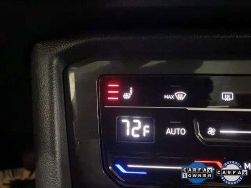 Used 2023 Volkswagen Tiguan SE w/ Panoramic Sunroof Package image 56