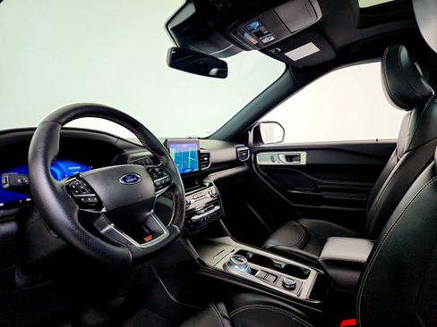 Used 2022 Ford Explorer ST w/ Equipment Group 401A image 8