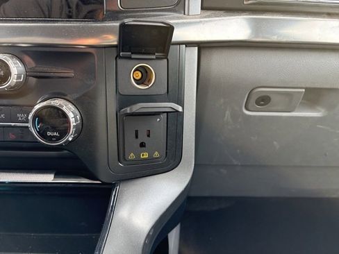 Used 2021 Ford F150 Lariat w/ Equipment Group 502A High image 46