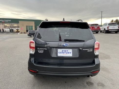 Used 2017 Subaru Forester 2.5i Premium image 10