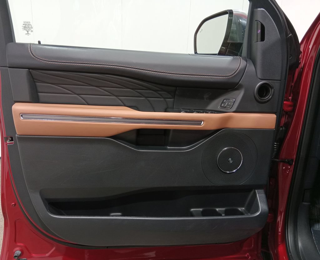 Certified 2022 Ford Expedition Max Platinum AWD/4WD image 19