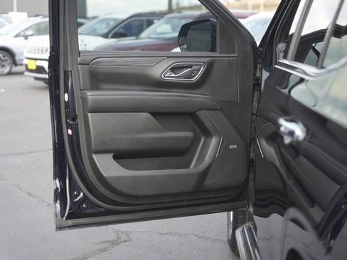 Used 2021 GMC Yukon SLT w/ SLT Luxury Plus Package image 30