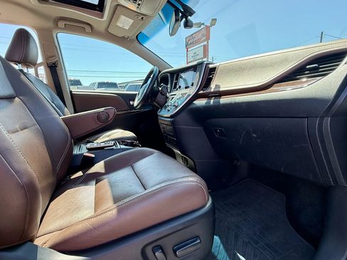 Used 2015 Toyota Sienna Limited Premium AWD/4WD image 24
