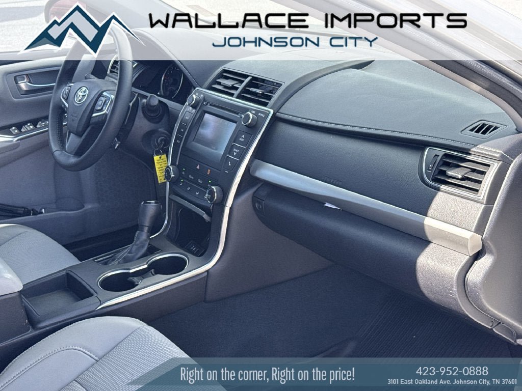 Used 2017 Toyota Camry SE FWD image 34