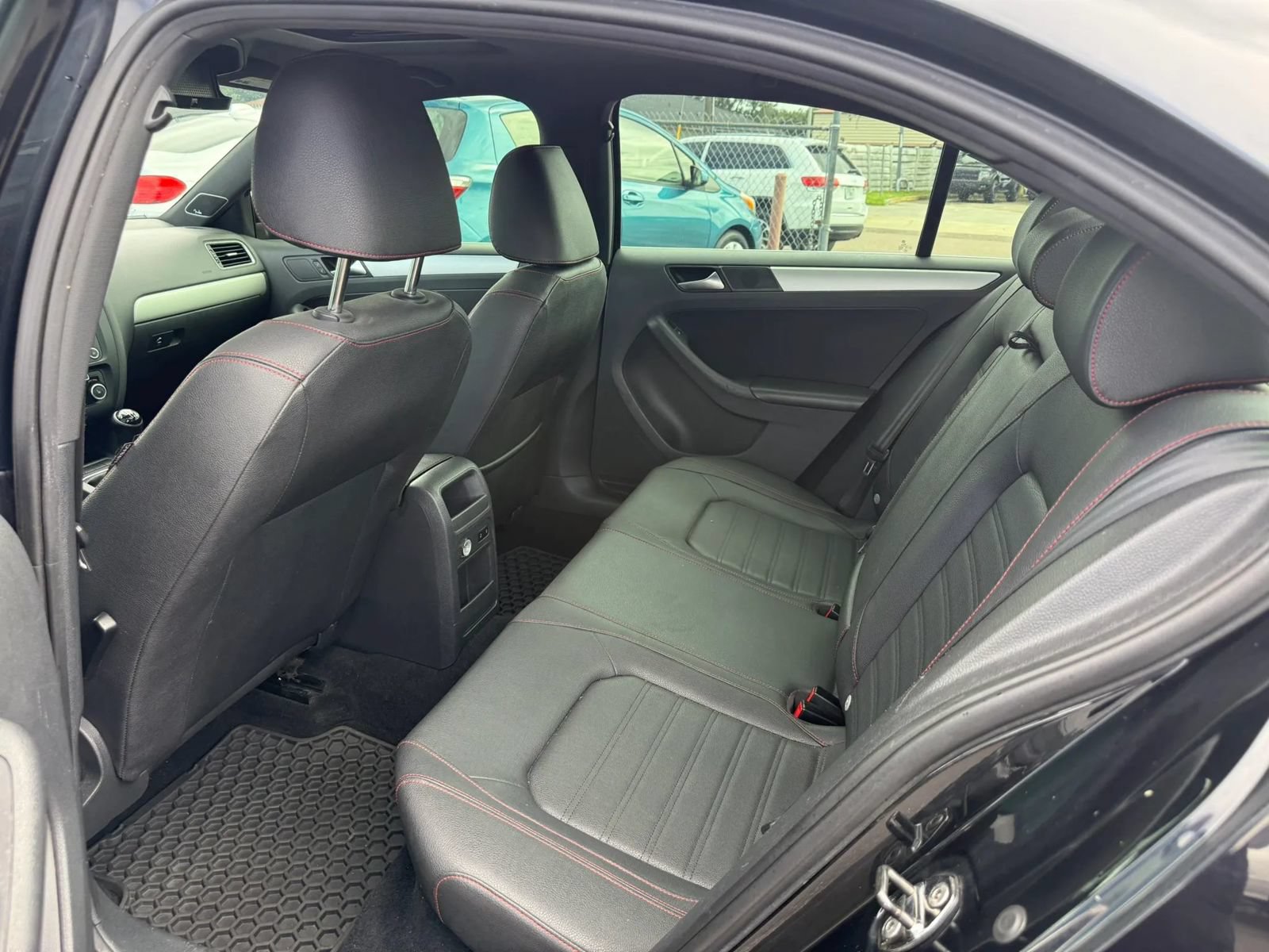 Used 2012 Volkswagen Jetta GLI Autobahn FWD image 11