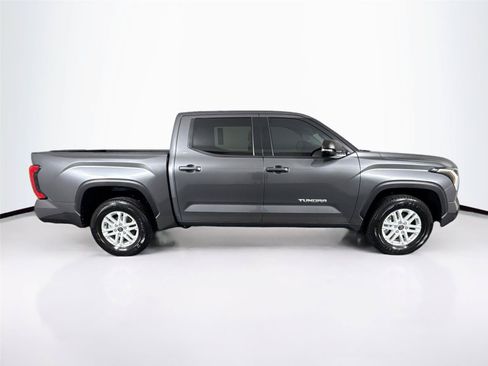 Used 2023 Toyota Tundra SR5 w/ SR5 Premium Package RWD image 11