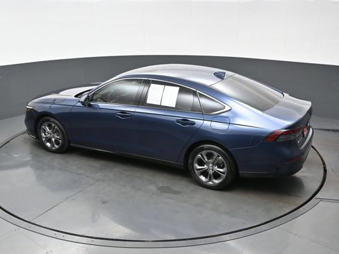 Used 2025 Honda Accord EX-L image 38