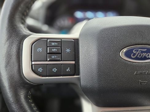 Used 2024 Ford Expedition Max XLT image 20