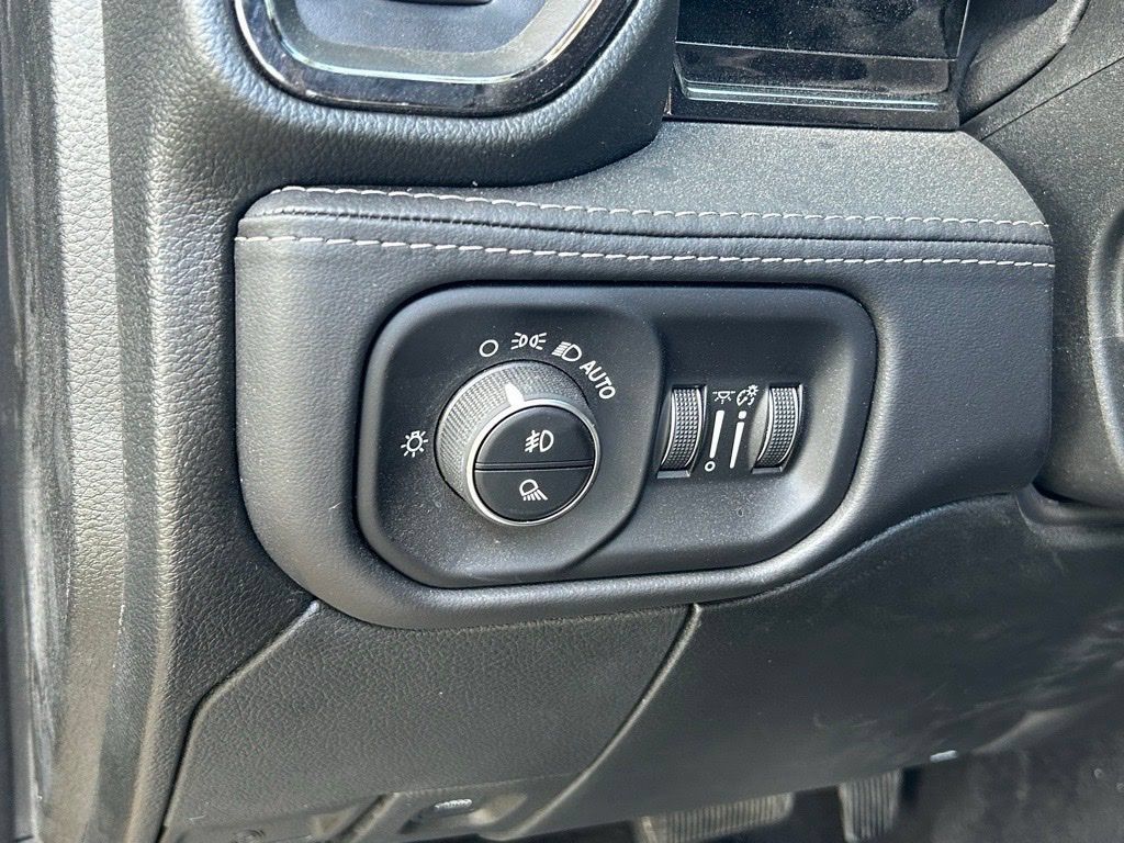 New 2026 RAM 3500 Limited AWD/4WD image 52