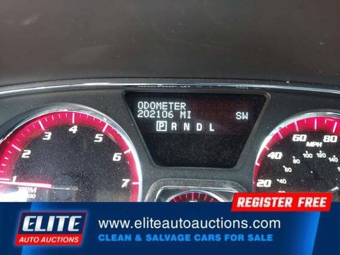 Used 2014 GMC Acadia SLT image 29
