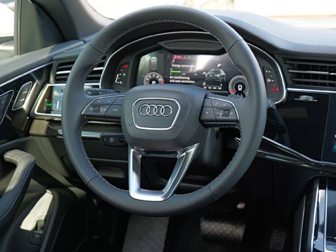 New 2025 Audi Q8 Premium Plus image 38