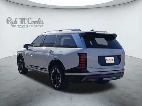 New 2026 Hyundai Palisade Limited FWD image 3