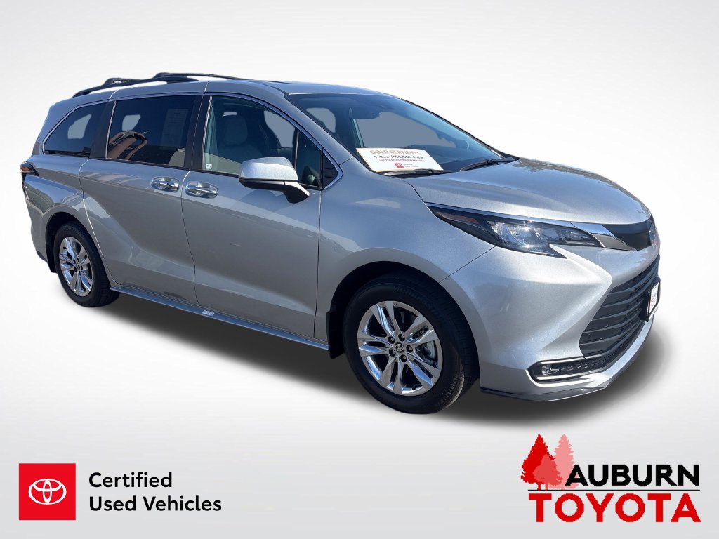 Certified 2025 Toyota Sienna XLE w/ XLE Plus Package FWD image 4