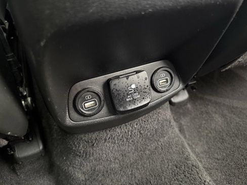 Certified 2022 Hyundai Santa Fe Calligraphy image 38