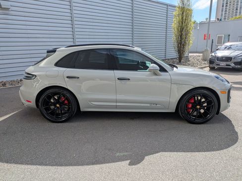 Used 2025 Porsche Macan GTS image 2
