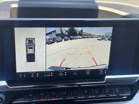 Used 2025 Chevrolet Silverado 1500 ZR2 w/ Technology Package AWD/4WD image 17