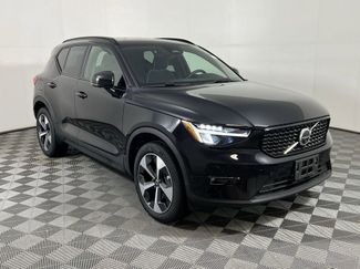 Certified 2025 Volvo XC40 B5 Plus video 2