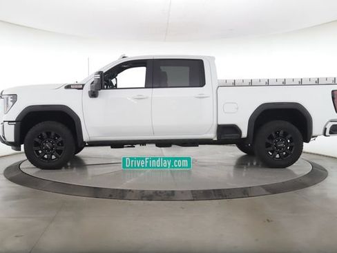 Used 2024 GMC Sierra 2500 AT4 w/ AT4 Premium Plus Package AWD/4WD image 9