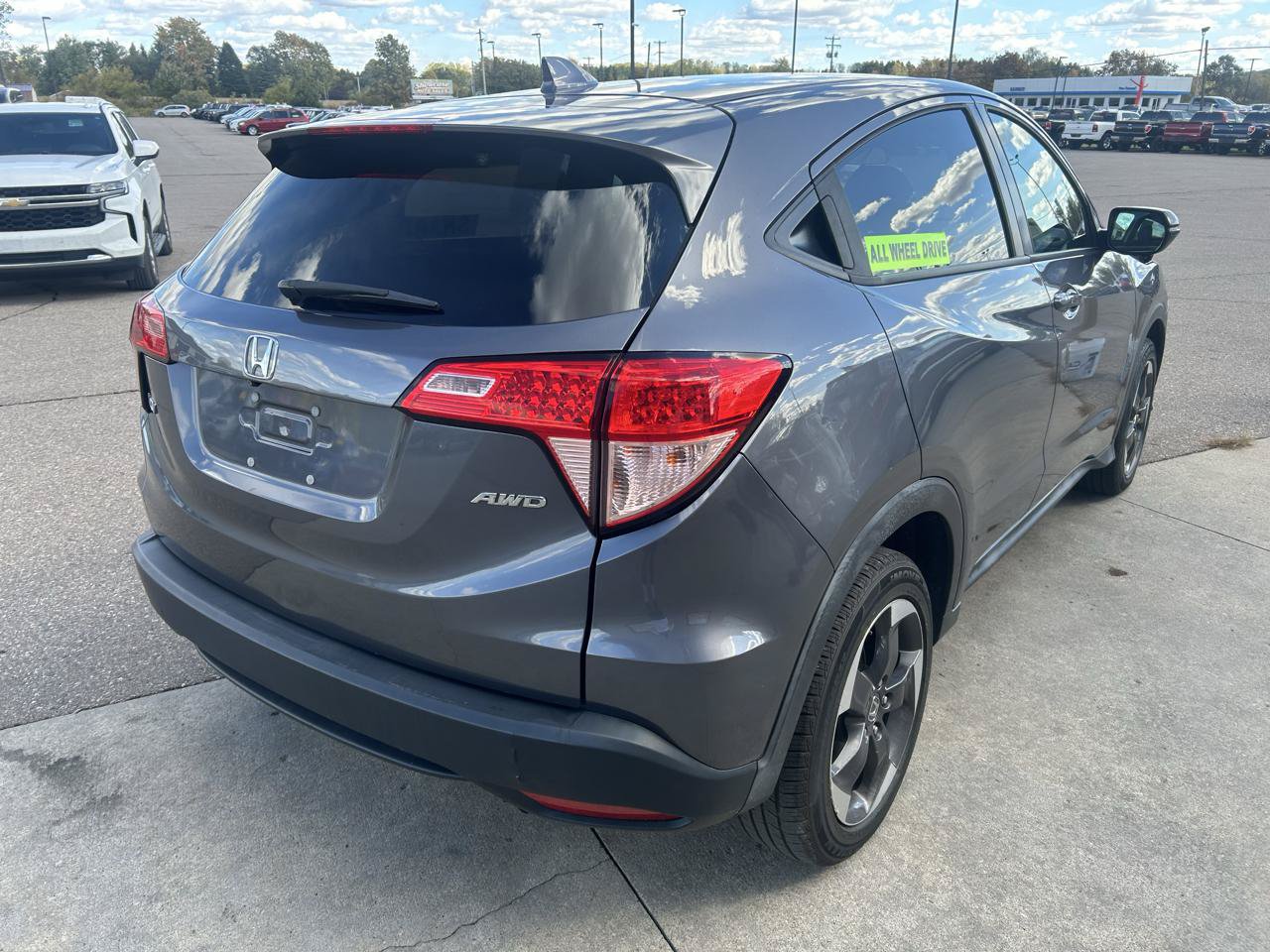 Used 2018 Honda HR-V EX image 5