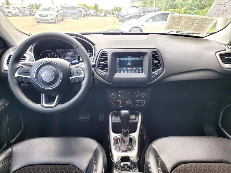 Used 2021 Jeep Compass Latitude FWD image 8