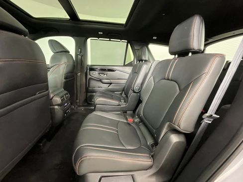 Used 2023 Honda Pilot TrailSport image 26