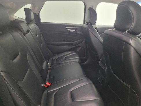 Used 2019 Ford Edge Titanium AWD/4WD image 19