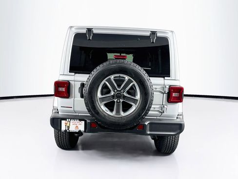 Used 2022 Jeep Wrangler Unlimited Sahara w/ LED Lighting Group image 8